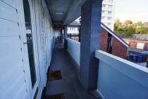 Property to rent in 76 Kennishead Avenue