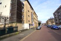 Property to rent in 5 Napiershall Street