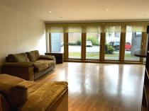 Property to rent in 90 London Road City Centre