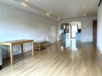 Property to rent in Glasgow Harbour Terraces