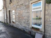 Property to rent in 15 Cochrane Street