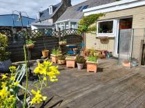 Property to rent in 15 Cochrane Street