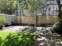 Property to rent in 402 Allison Street