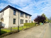 Property to rent in 450 Crookston Road