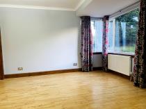 Property to rent in 27 Gilmourton Crescent