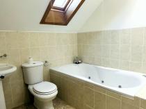 Property to rent in 27 Gilmourton Crescent