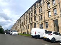 Property to rent in 100 Cardross Street