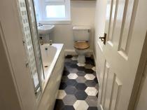 Property to rent in 256 Nether Auldhouse Road