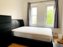 Property to rent in St Vincent St
