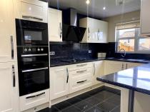Property to rent in 15 Laurel Wynd