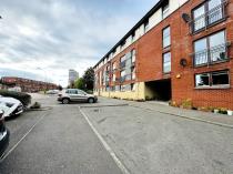 Property to rent in Manresa Place