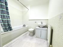 Property to rent in Manresa Place