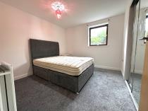 Property to rent in Manresa Place