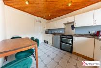 Property to rent in 712C Great Northern Road