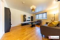 Property to rent in 712C Great Northern Road