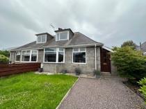 Property to rent in 10 Ashley Park South