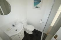 Property to rent in 209/7 Rosemount Place