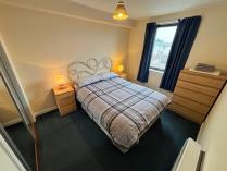 Property to rent in 11K Back Hilton