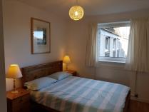 Property to rent in Claremont Gardens