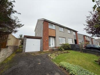 Property to rent in Windsor Gardens, Fife