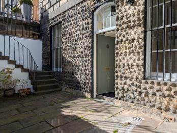 Property to rent in Heriot Row, Edinburgh, Midlothian, EH3