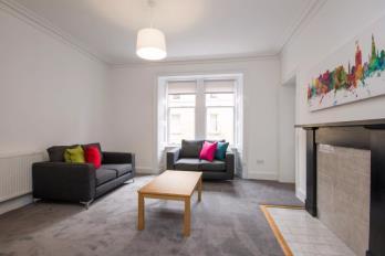 Property to rent in (2f2) Buccleuch Terrace, Edinburgh, EH8