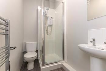 Property to rent in (2f2) Buccleuch Terrace, Edinburgh, EH8