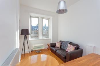 Property to rent in Comely Bank Street, Edinburgh, EH4