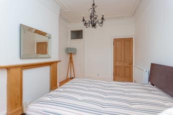 Property to rent in Comely Bank Street, Edinburgh, EH4