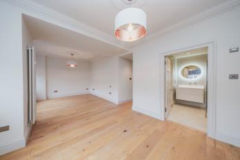 Property to rent in Albany Street, Edinburgh, Midlothian, EH1