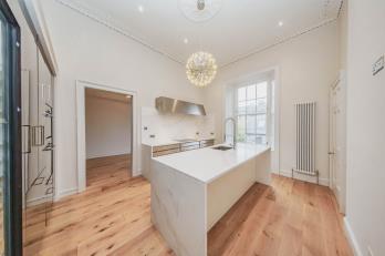 Property to rent in Albany Street, Edinburgh, Midlothian, EH1