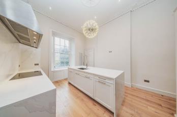 Property to rent in Albany Street, Edinburgh, Midlothian, EH1