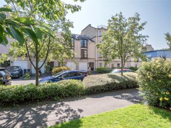 Property to rent in Huntingdon Place, Edinburgh, EH7