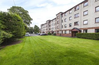 Property to rent in Hawthornden Place, Leith, Edinburgh, EH7