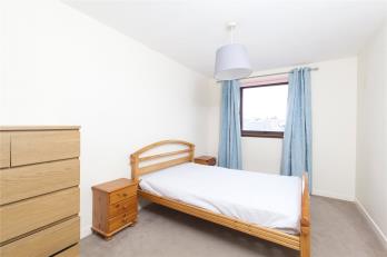 Property to rent in Hawthornden Place, Leith, Edinburgh, EH7