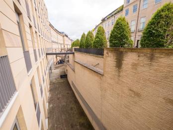 Property to rent in St Vincent Place, EH3