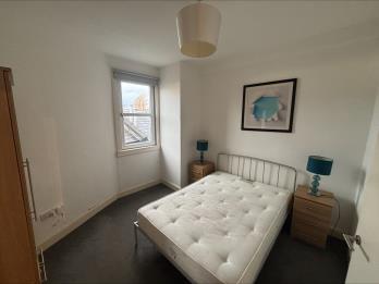 Property to rent in Raeburn Place, Edinburgh, EH4