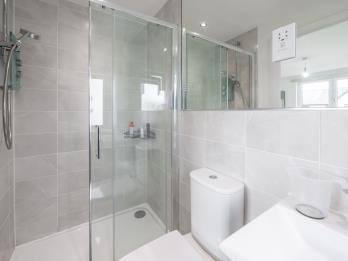 Property to rent in Meadowsweet Drive, Edinburgh, EH4