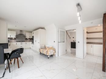 Property to rent in Meadowsweet Drive, Edinburgh, EH4