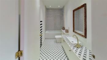 Property to rent in St Peter's Place, Edinburgh, EH3