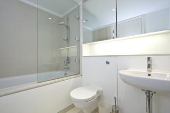 Property to rent in Simpson Loan, Edinburgh, EH3