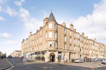 Property to rent in Harrison Gardens, Edinburgh, EH11