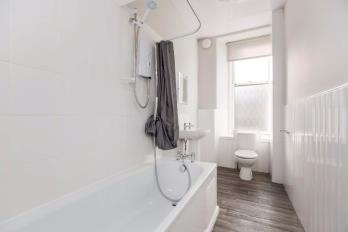 Property to rent in Harrison Gardens, Edinburgh, EH11