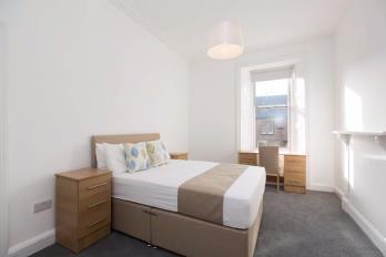 Property to rent in Harrison Gardens, Edinburgh, EH11