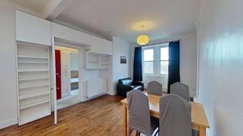 Property to rent in Broughton Road, Edinburgh, EH7