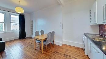 Property to rent in Broughton Road, Edinburgh, EH7