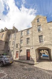 Property to rent in Canongate, Edinburgh, Midlothian, EH8