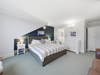 Property to rent in Albany Street, Edinburgh, EH1