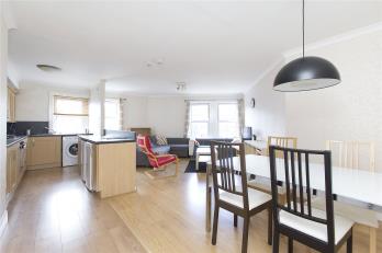 Property to rent in Thomsons Court, 58 Grassmarket, Edinburgh, EH1