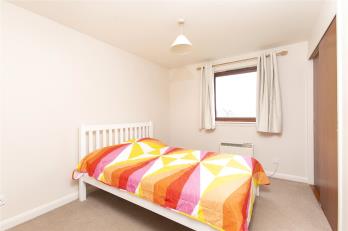 Property to rent in St Ninians Way, Edinburgh, EH21